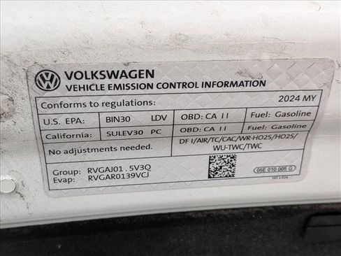 Used 2024 Volkswagen Jetta SEL image 23