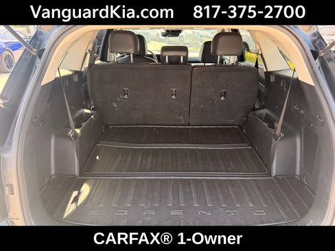 Certified 2025 Kia Sorento S FWD image 27