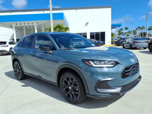 Used 2024 Honda HR-V Sport image 16