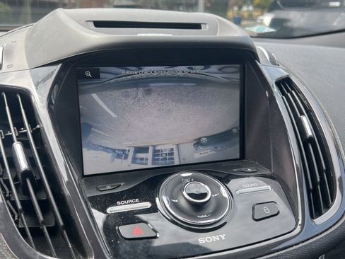 Used 2014 Ford Escape Titanium image 5