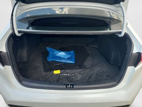 Certified 2025 Toyota Corolla LE FWD image 15