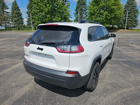 Used 2023 Jeep Cherokee Altitude Lux AWD/4WD image 6