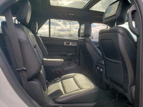 Used 2020 Ford Explorer Limited w/ Class III Trailer Tow Package image 28