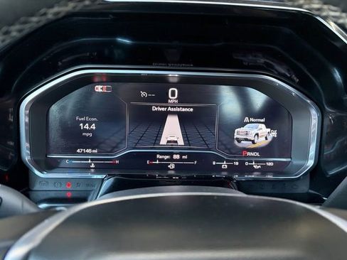 Certified 2024 GMC Sierra 1500 SLT image 10