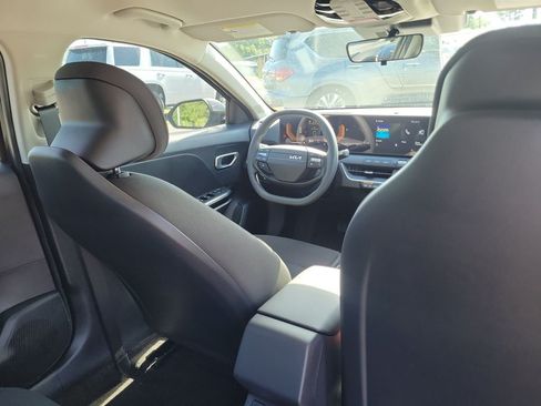 New 2026 Kia K4 FWD image 13