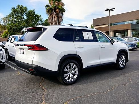 Used 2026 Toyota Grand Highlander AWD Hybrid image 8