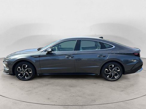 Used 2024 Hyundai Sonata SEL FWD image 3