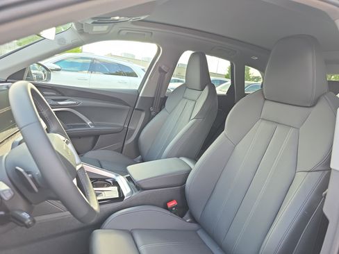 New 2025 Audi Q5 Premium Plus image 15