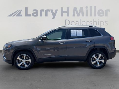 Used 2020 Jeep Cherokee Limited FWD image 2
