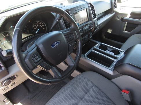 Used 2019 Ford F150 XLT w/ Equipment Group 302A Luxury AWD/4WD image 11