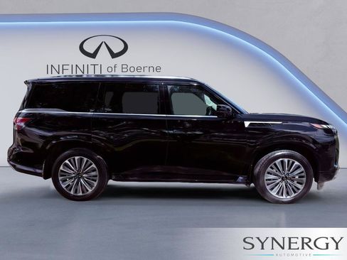 Certified 2026 INFINITI QX80 Luxe AWD/4WD image 5
