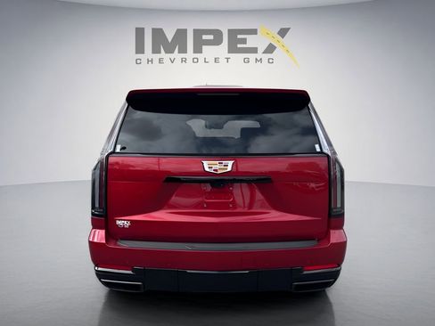 Used 2025 Cadillac Escalade ESV Sport Platinum w/ LPO, Floor Liner Package AWD/4WD image 4