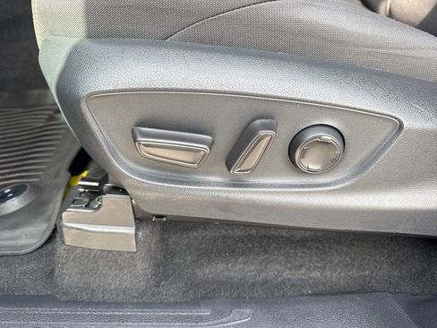 Used 2024 Toyota Tacoma TRD Sport w/ TRD Sport Upgrade Package image 10