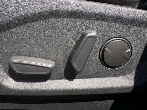 Used 2022 Ford Edge SEL w/ Convenience Package image 19