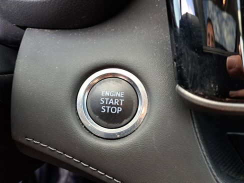 Certified 2020 Toyota Highlander XLE image 31