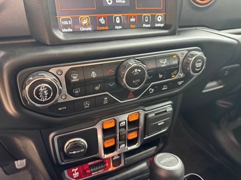 Used 2021 Jeep Gladiator Mojave AWD/4WD image 35