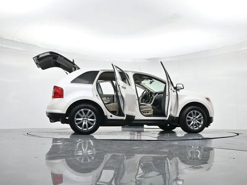 Used 2014 Ford Edge Limited w/ Driver Entry Package image 47