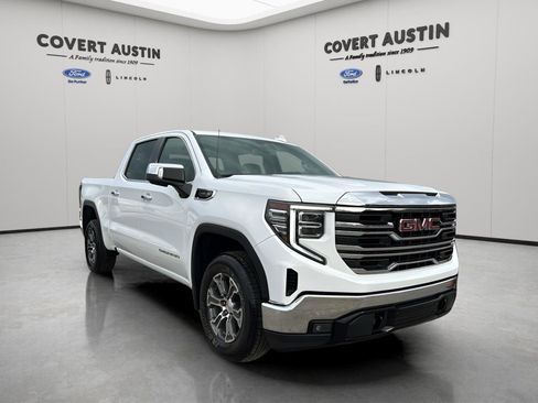 Used 2025 GMC Sierra 1500 SLT image 7
