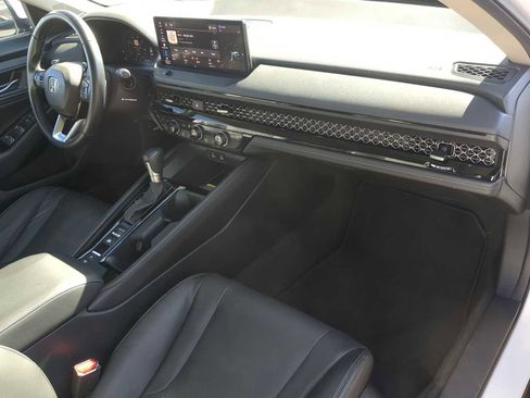 Used 2023 Honda Accord Touring image 29