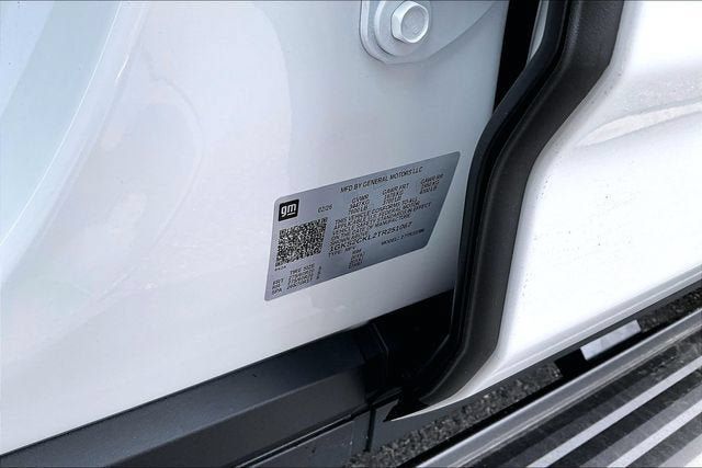New 2026 GMC Yukon AT4 w/ AT4 Premium Plus Package AWD/4WD image 15