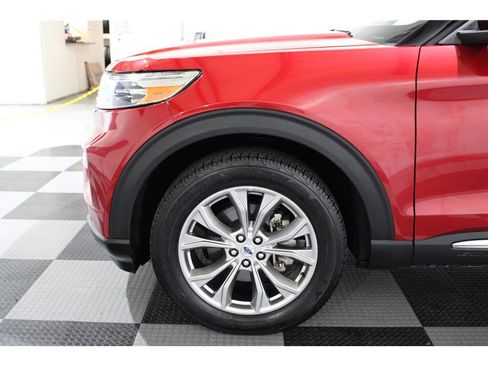 Used 2022 Ford Explorer Limited w/ Equipment Group 301A image 10