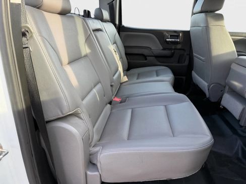 Used 2018 Chevrolet Silverado 2500 W/T image 9