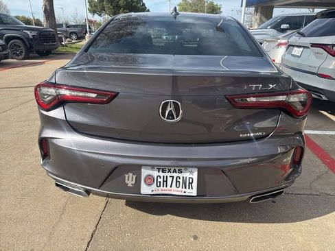 Used 2023 Acura TLX Advance image 5
