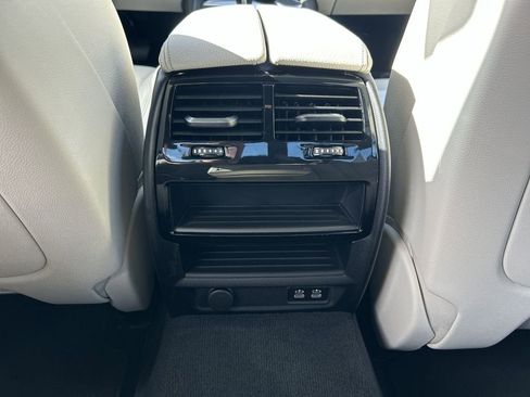 Used 2023 BMW 530i w/ Premium Package RWD image 36