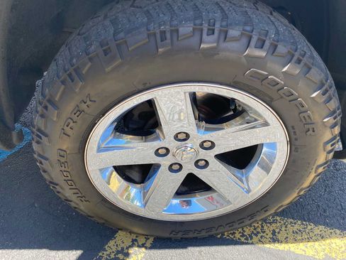 Used 2013 RAM 1500 Express AWD/4WD image 30