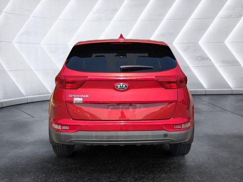 Used 2019 Kia Sportage LX AWD/4WD image 4