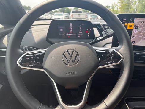 Used 2024 Volkswagen ID.4 S image 20