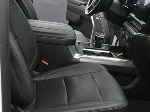 Used 2023 Chevrolet Silverado 1500 LTZ AWD/4WD image 13