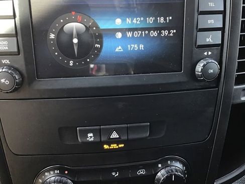 Used 2022 Mercedes-Benz Metris image 12