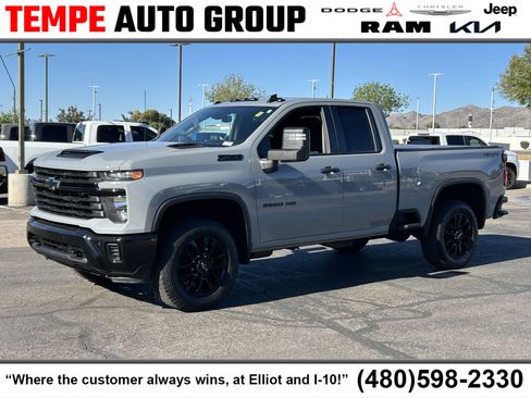 Used 2025 Chevrolet Silverado 2500 Custom w/ Custom Convenience Package image 1