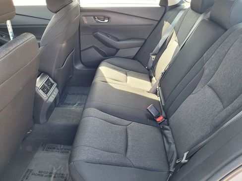 Used 2025 Honda Accord SE image 9