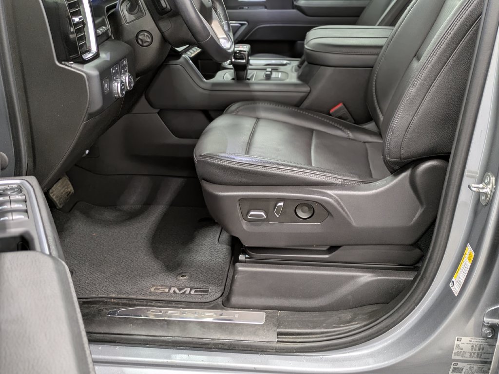 Used 2023 GMC Sierra 1500 Denali AWD/4WD image 6