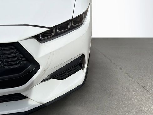 Used 2024 Ford Mustang Premium image 11