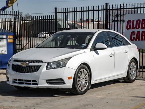 Used 2013 Chevrolet Cruze Eco image 6
