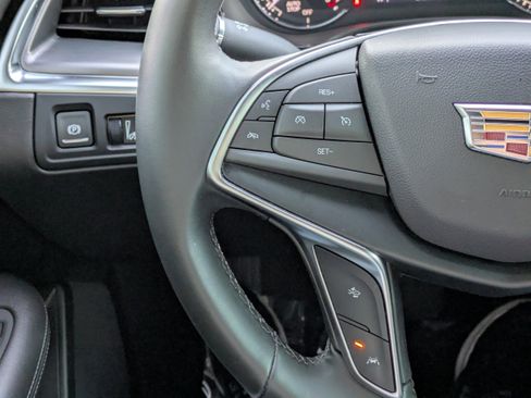 Used 2024 Cadillac XT5 Luxury image 16