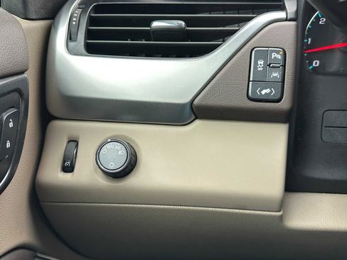 Used 2020 Chevrolet Tahoe LT image 29