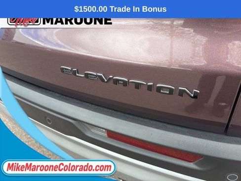 Used 2025 GMC Acadia Elevation AWD/4WD image 7