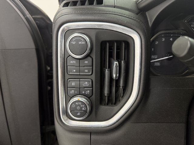 Used 2021 GMC Sierra 1500 SLT AWD/4WD image 12