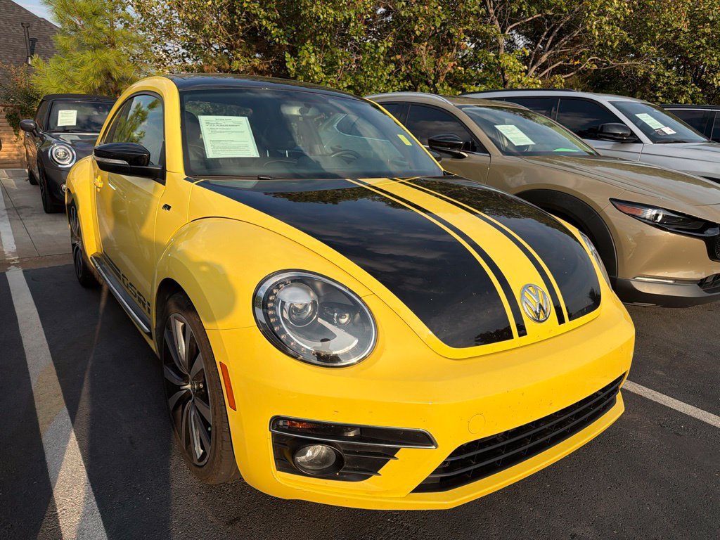 Used 2014 Volkswagen Beetle GSR FWD image 2