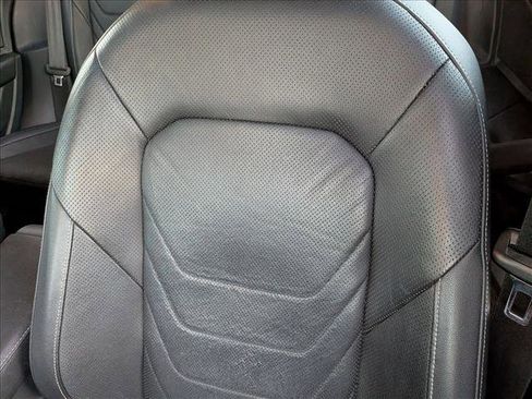 Used 2019 Volkswagen Jetta SEL Premium image 14