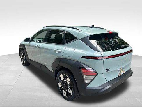 Used 2024 Hyundai Kona SEL FWD image 3