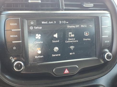 Used 2025 Kia Soul LX FWD image 23