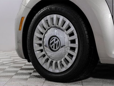 Used 2016 Volkswagen Beetle 1.8T SE image 44