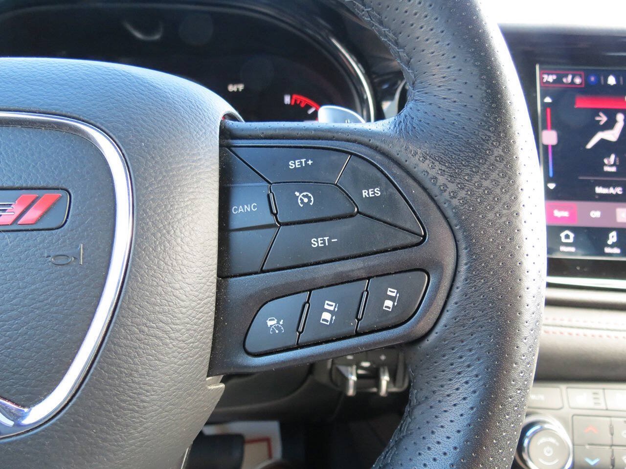 Used 2025 Dodge Durango GT AWD/4WD image 15
