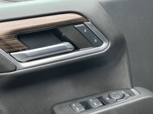 Certified 2023 Chevrolet Silverado 1500 LT AWD/4WD image 18
