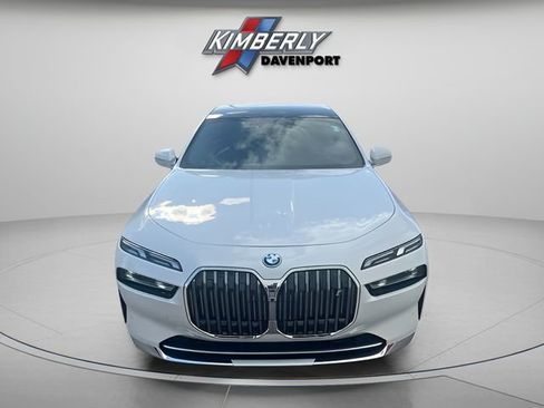 Used 2024 BMW i7 eDrive50 RWD image 8